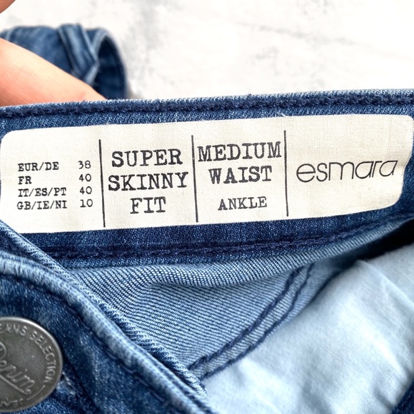 👖ESMARA SUPER SKINNY MEDIUM WAIST ANKLE DISTRESSED SKINNY JEANS! - Picture 7 of 14